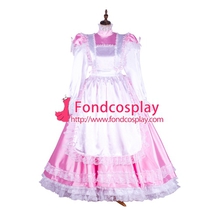 Розовое атласное платье горничной